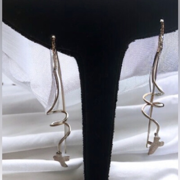 Silver Spiral Threader Earrings with Cross 🆕 Religious - Picture 11 of 14